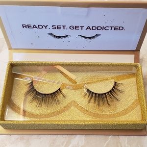 Lashaholic Luxury Lashes